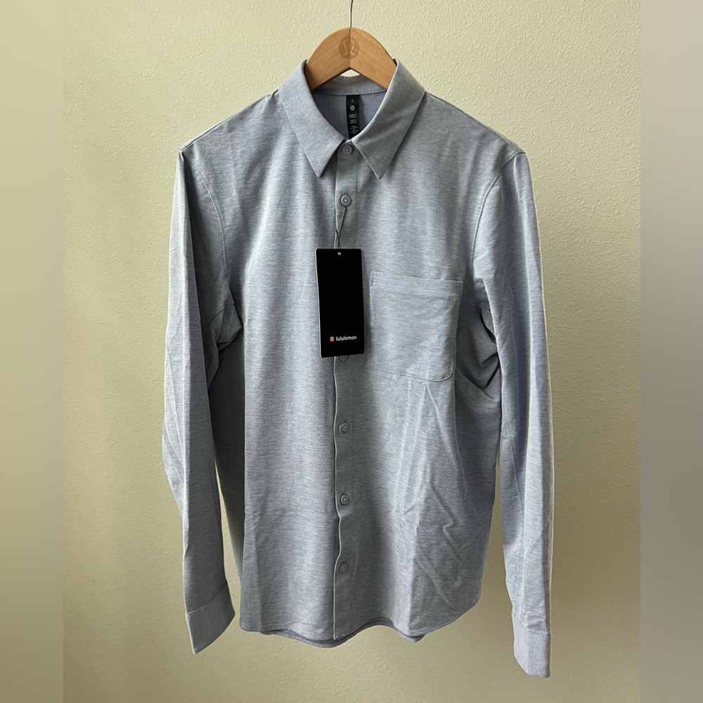 Lululemon Commission Long Sleeve Shirt
Harbor Blue / White